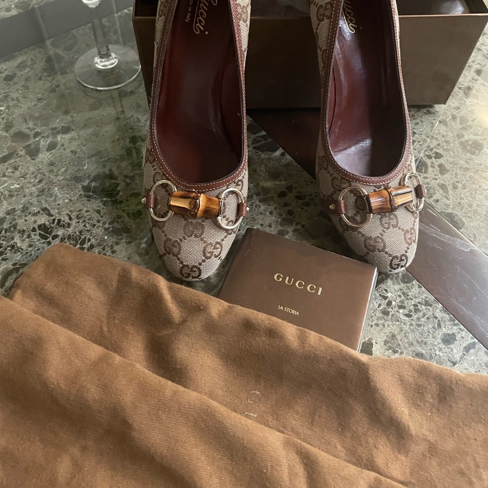 Gucci women pumps size 9b